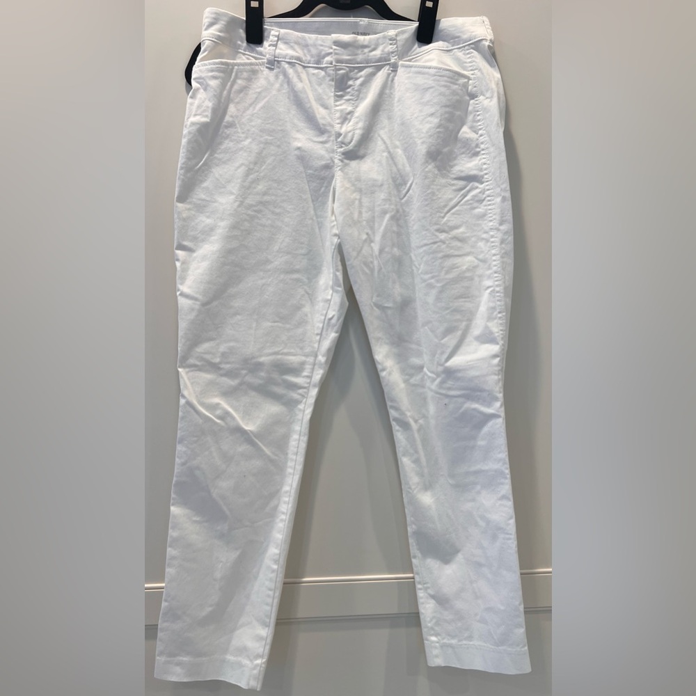 Old Navy White Straight Leg Women’s Jeans